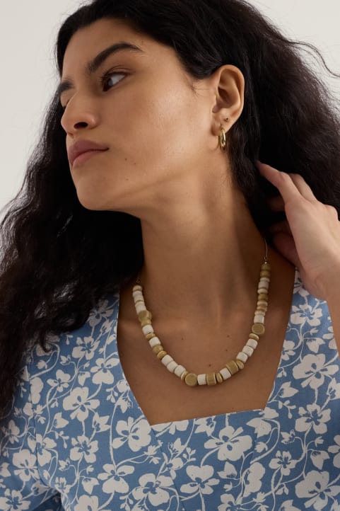 Sweet Flag Necklace Image