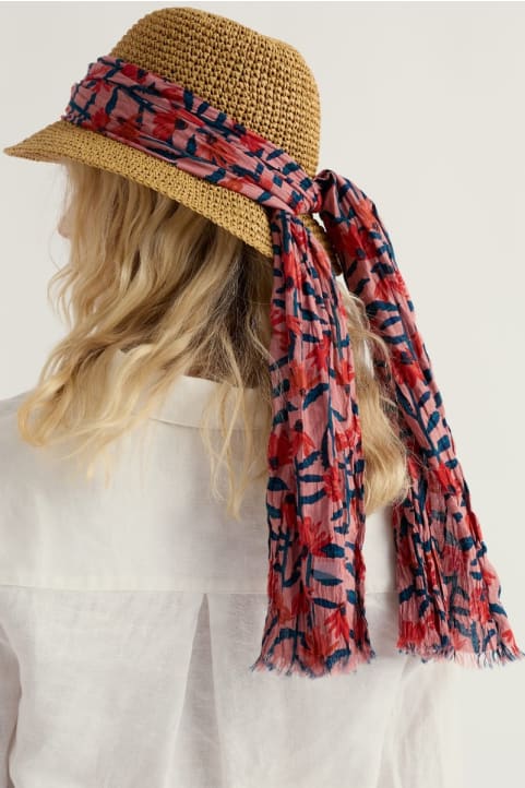 Larissa Scarf Image