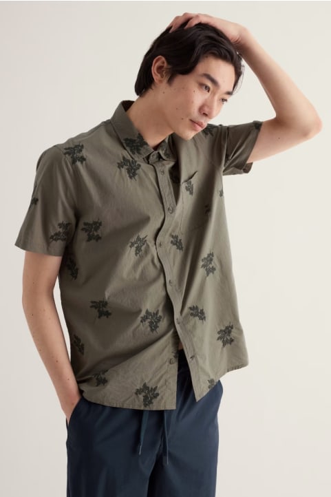 Men's Logan Rock Short Sleeve Button Up Shirt Image