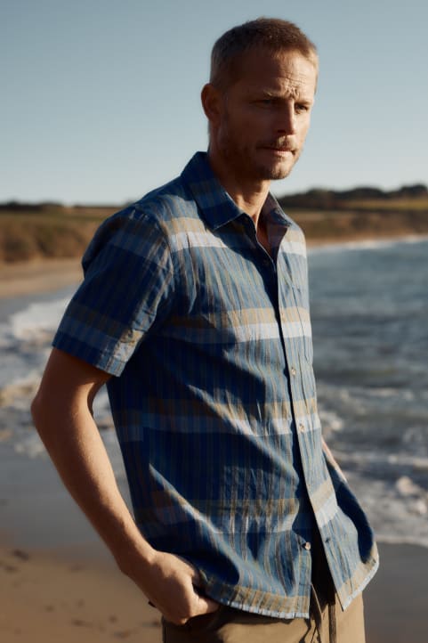 Men's Ropecraft Yarn-Dyed Stripe Shirt Model Image