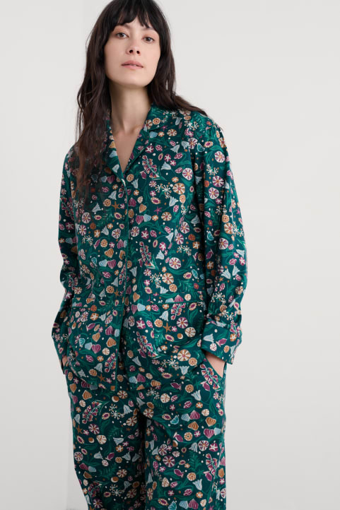 Simple Stars Flannel Pyjamas Image
