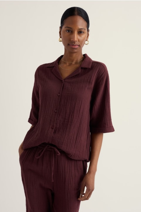 Still Life Shirt in GOTS-Certified Organic Cotton Model Image