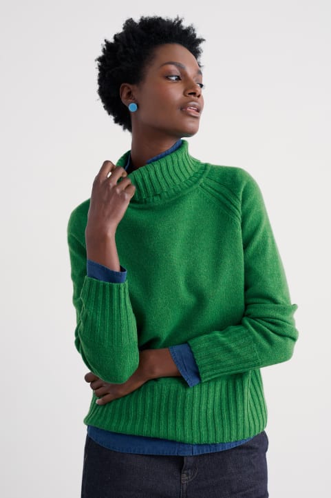 Basset Cove Jumper Made With Merino Wool Model Image