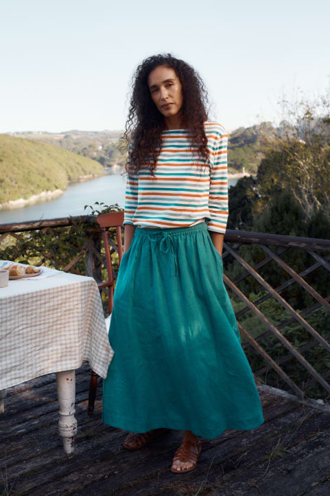 Kaye Linen Skirt Model Image