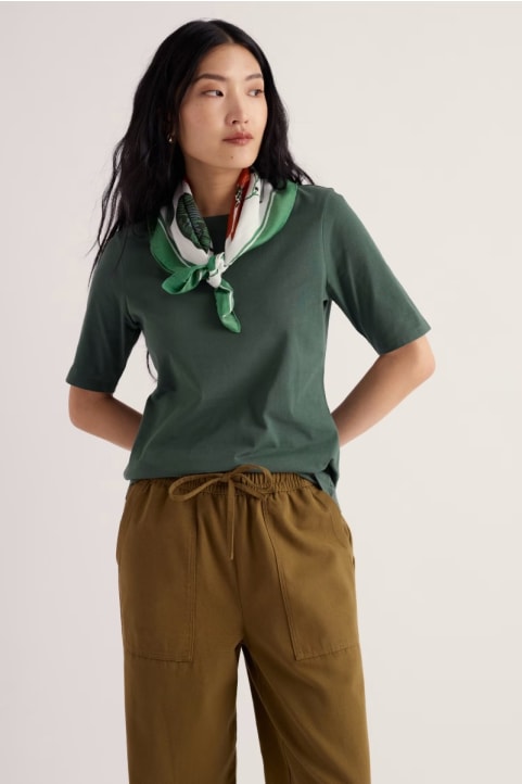 Poisson Plain T-Shirt in GOTS-Certified Organic Cotton Model Image