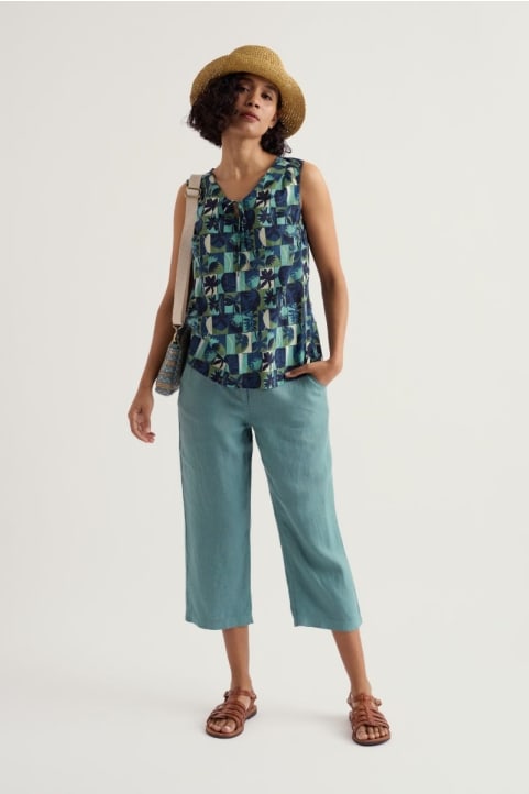 Brawn Point Straight Leg Crops