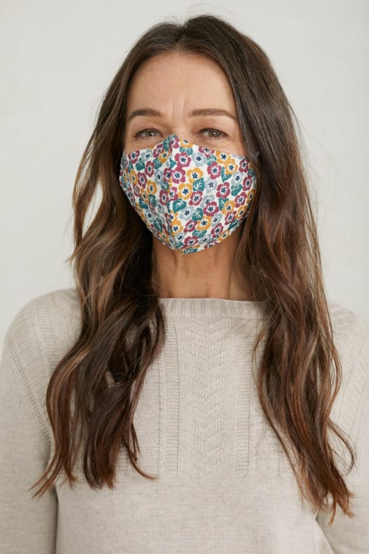 Shaped Organic Cotton Face Coverings with Nose Bridge (Pack of 3)