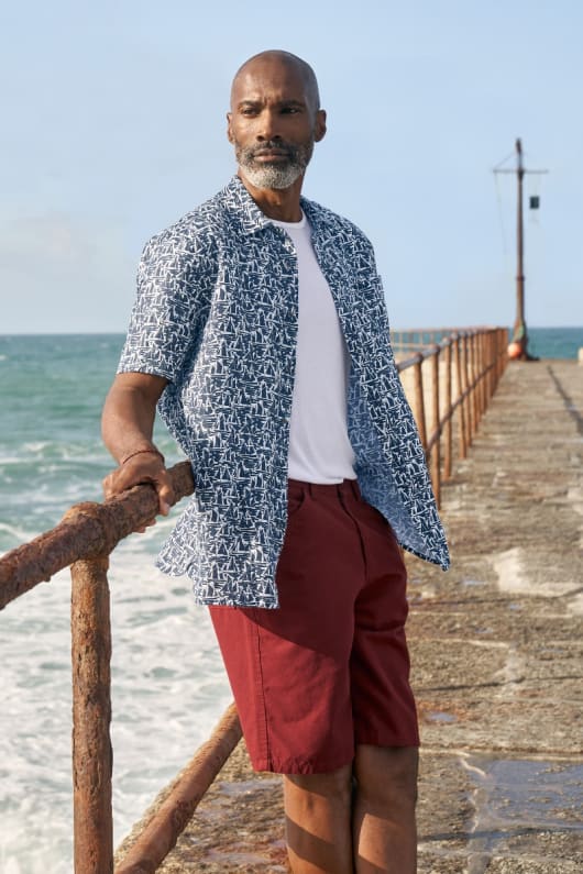 Men's Blue Heron Printed Short Sleeve Shirt