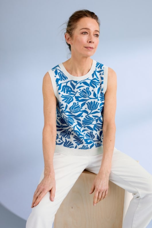 Clocktower Patterned Knitted Vest