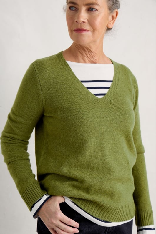 Hendra Lane  V-Neck Jumper