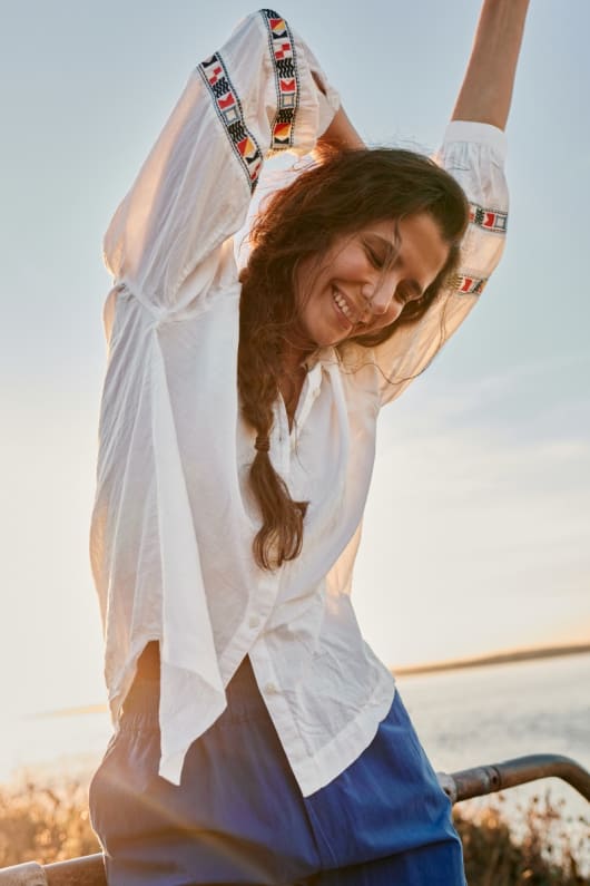 Weaving Sea Shirt in GOTS-Certified Organic Cotton