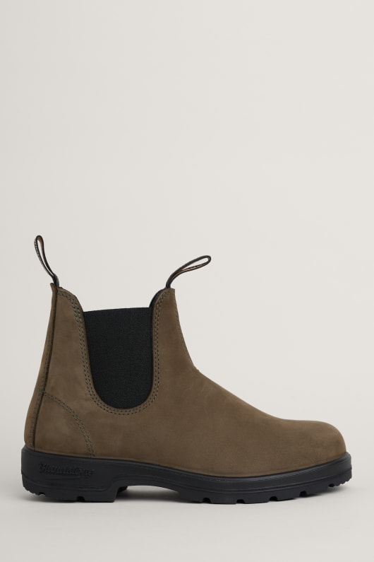 Blundstone Leather Boots in Forest Model Image