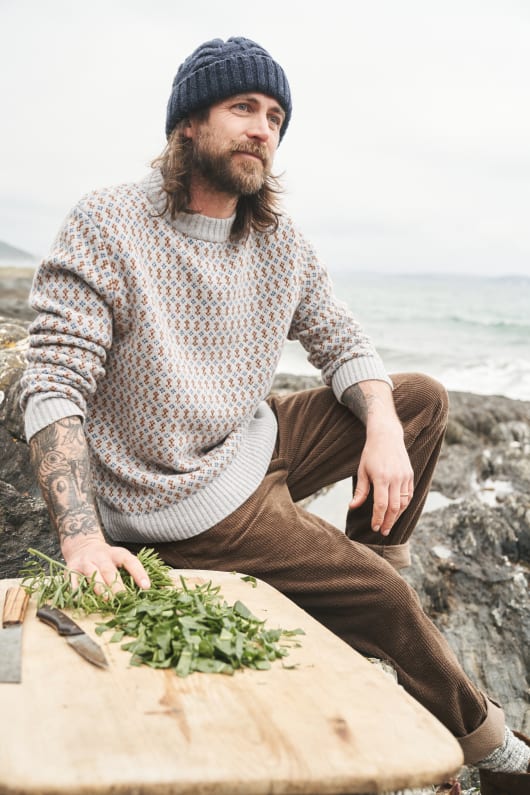 Men's Boatswain Lambswool Blend Jumper Model Image