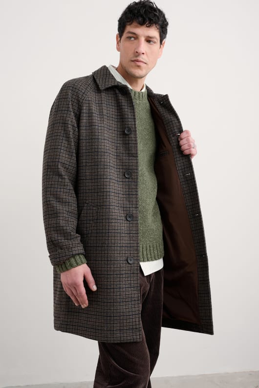 Men's Roskorwell Overcoat Model Image