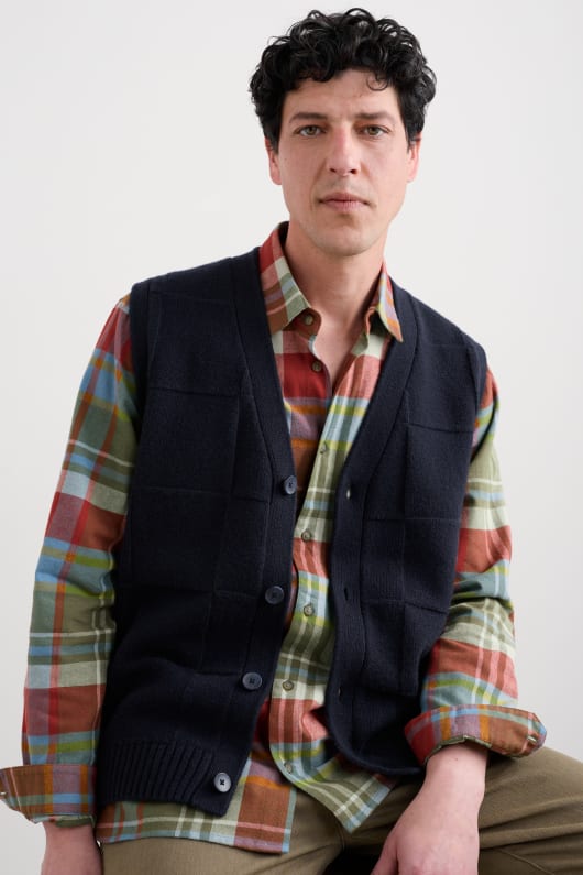 Men's Gwelva V-Neck Vest