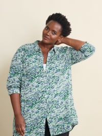 Wren Flutter Longline Shirt Model Image