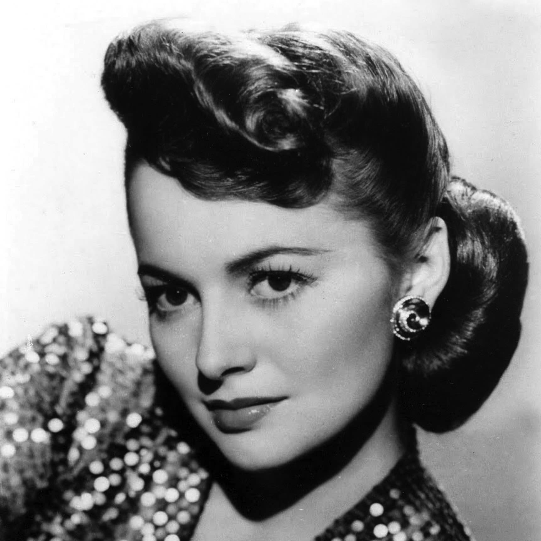 Olivia DeHavilland 2 bzrxkq