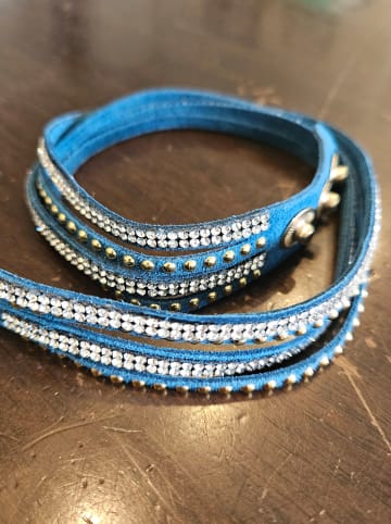 Destellos Leder-Armband mit Glaskristallen in Blau/ Grün