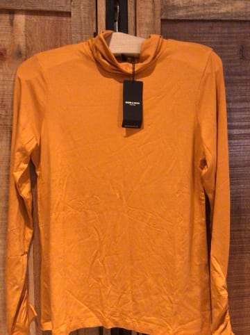 More & More Longsleeve in Orange