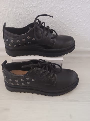 Geox Schnürschuhe "Gillyjaw" in Schwarz