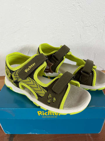 Richter Shoes Sandalen in Grün/ Gelb