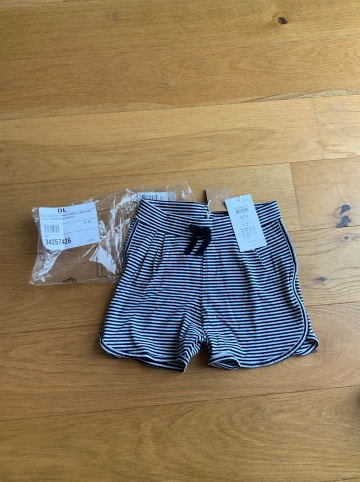 name it Shorts "Josephine" in Weiß/ Dunkelblau in Weiß/ Dunkelblau