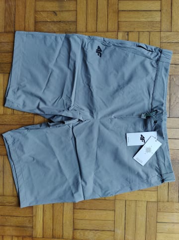 4F Funktionsshorts in Grau