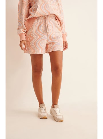 NA-KD Sweatshorts in Apricot/ Bunt