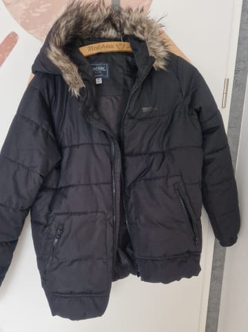 Regatta Steppjacke "Parkes" in Schwarz