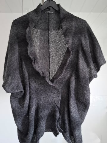 Akela Key Cardigan "Gard" in Anthrazit