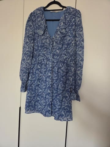 NA-KD Kleid in Blau