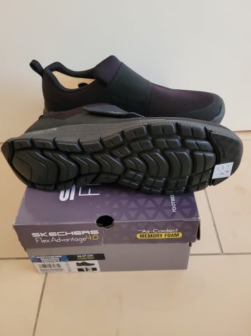 Skechers Klassische Halbschuhe in Schwarz