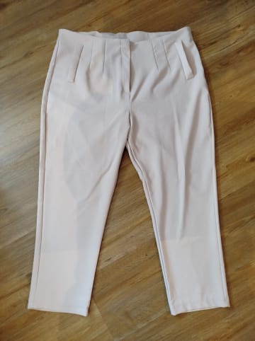 trendyol Hose in Beige