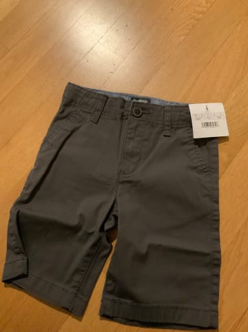 OshKosh Shorts in Anthrazit