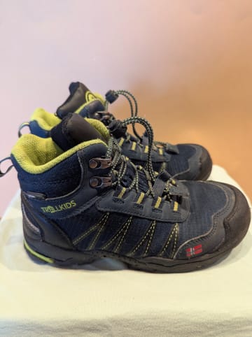 Trollkids Wanderboots "Trolltunga Hiker Mid" in Dunkelblau