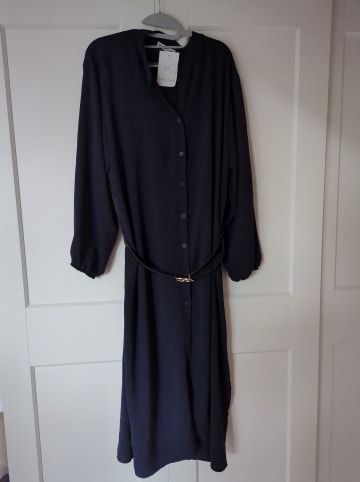 Curvy Lady Kleid in Dunkelblau