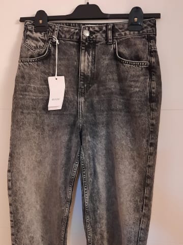 Mustang Jeans - Mom Fit - in Schwarz