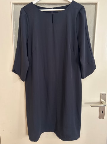 More & More Kleid in Dunkelblau