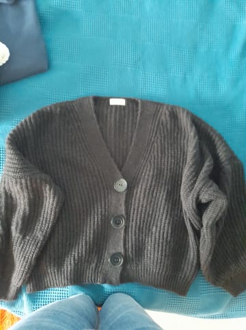 fobya Cardigan in Schwarz