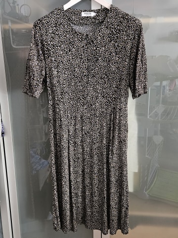 MOSS COPENHAGEN Kleid "Callia Morocco" in Schwarz/ Blau/ Gelb