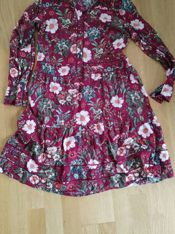 TATUUM Kleid in Rot/ Bunt