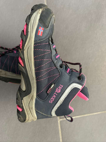 Trollkids Wanderschuhe "Fjell Hiker" in Dunkelblau/ Pink