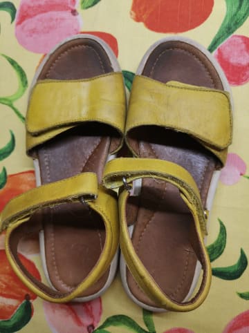 Naturino Leder-Sandalen in Gelb