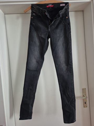 Vingino Jeans "Betty" in Schwarz