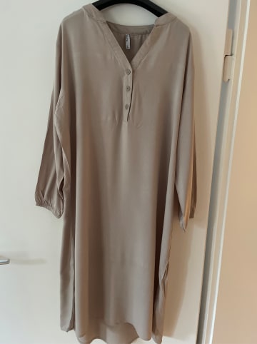 Sublevel Kleid in Beige