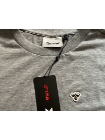 Hummel Shirt in Grau