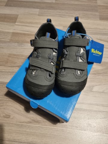 Richter Shoes Richter Halbsandalen in grau, 32, neu mit Etikett und Originalkarton