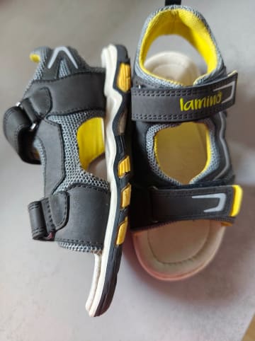 lamino Sandalen in Grau/ Gelb