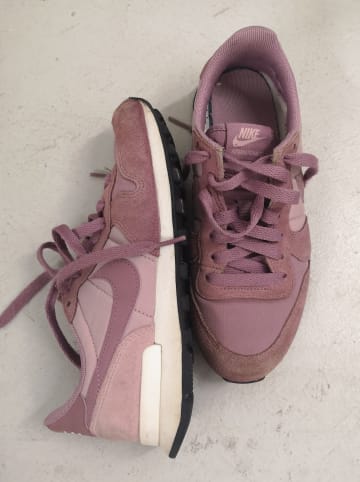 Nike Sneakers "Internationalist" in Rosa