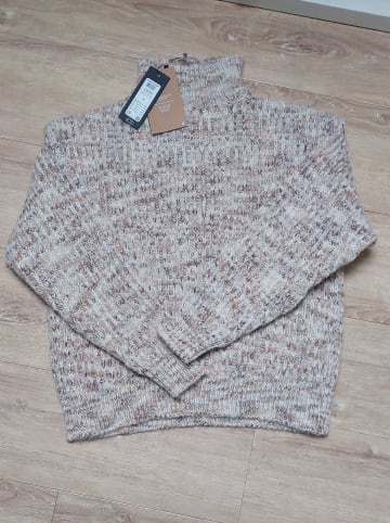 Vero Moda Pullover in Beige